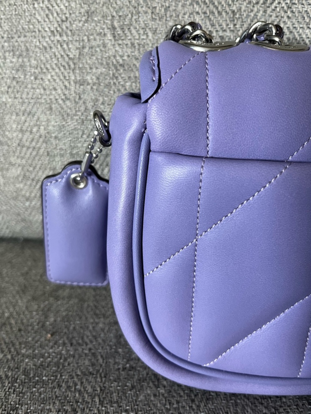 Coach Pillow Madison 18 Light Violet - Picture 13 of 16